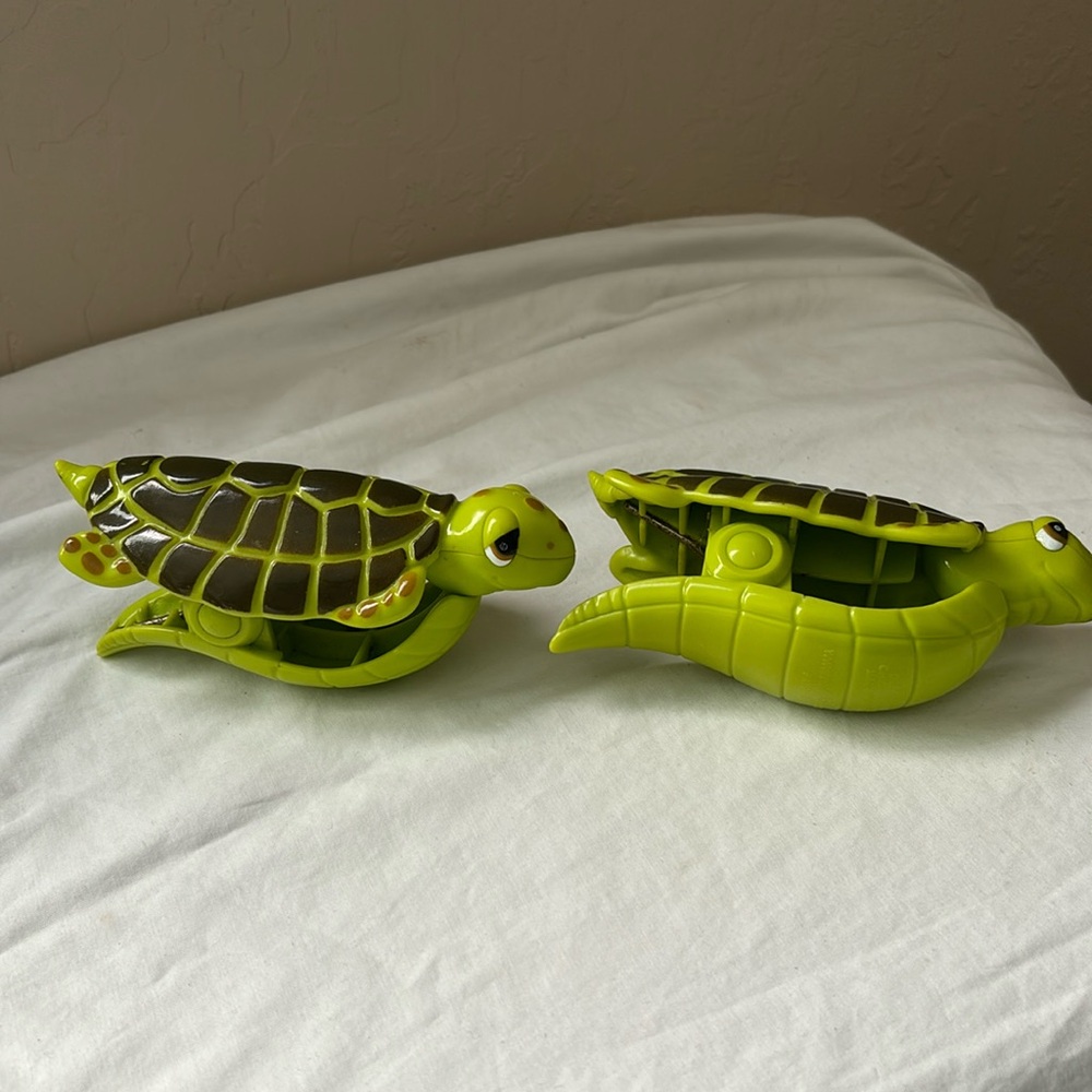 O2COOL BCP300E006000 BocaClip-Sea Turtle Clip, Universal